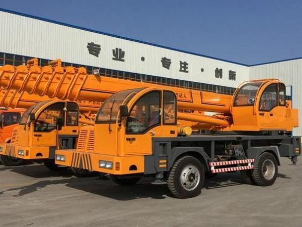 天心区吊车出租公司电话_如何提高设备吊装的安全性?